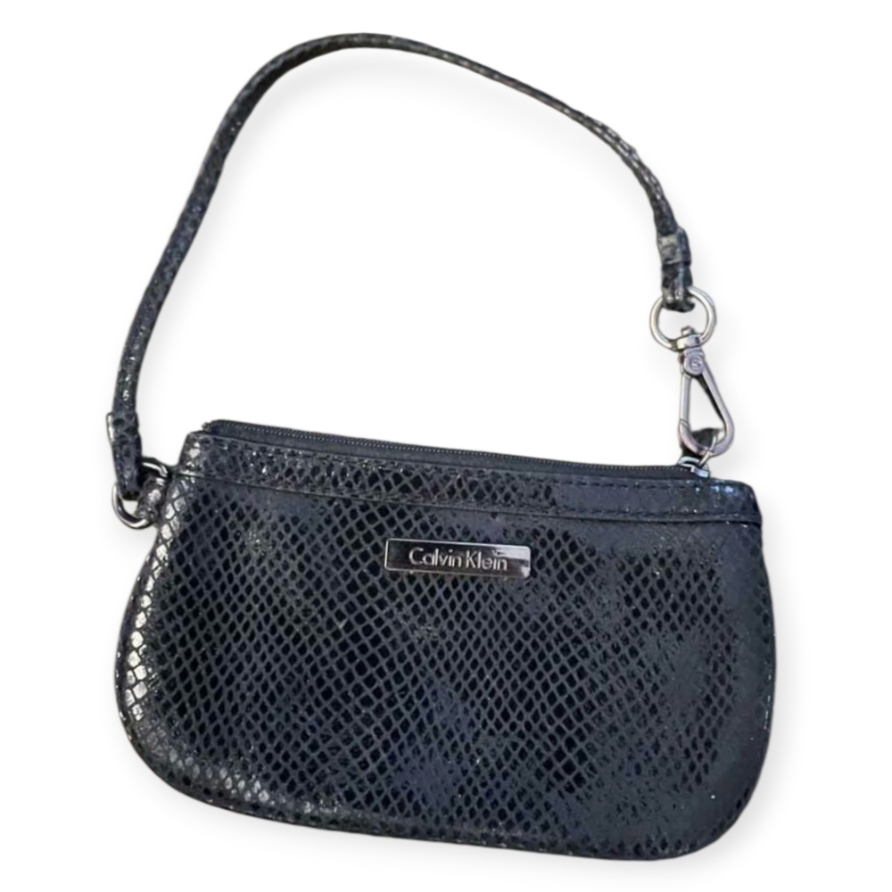 New Calvin Klein Black Textured Wristlet